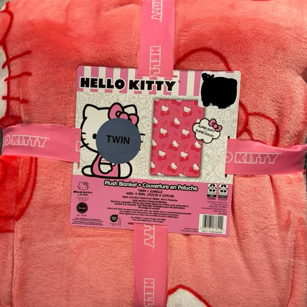 Hello kitty bow blanket TWIN